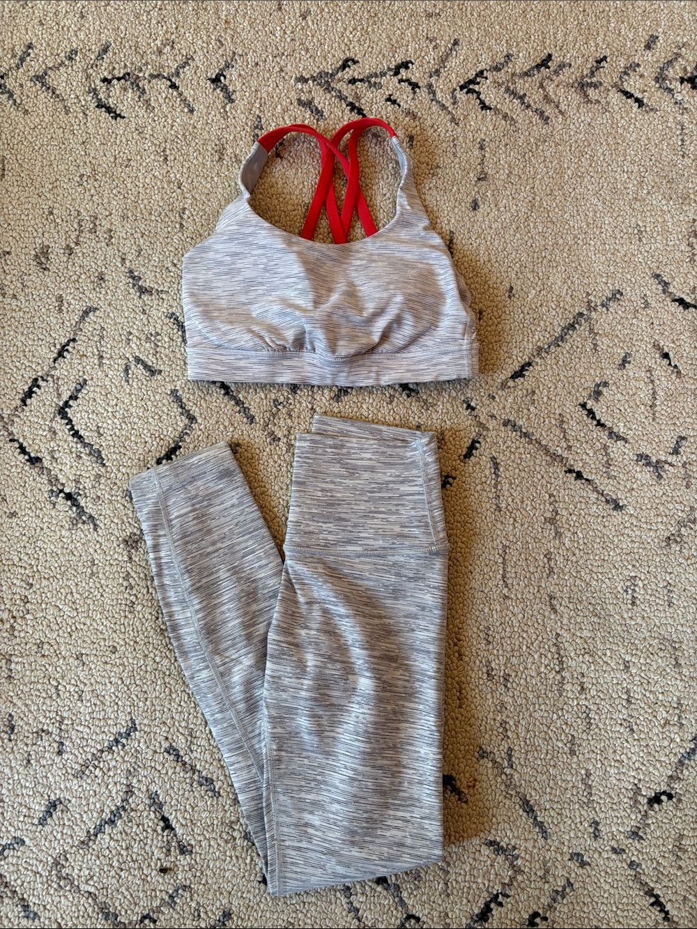 Lululemon set Sz 4